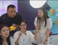 ����2025���������ǿ�� 2026���������۶��ư���