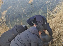 ���գ�����һ��Ѯ������ˮ���ҿ�������...������Ƭ��